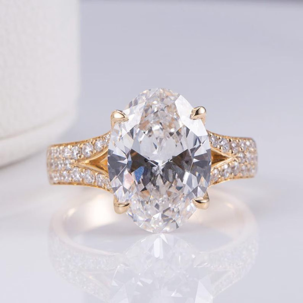 oval-lab-grown-diamond-ring-front-view-yellow-gold