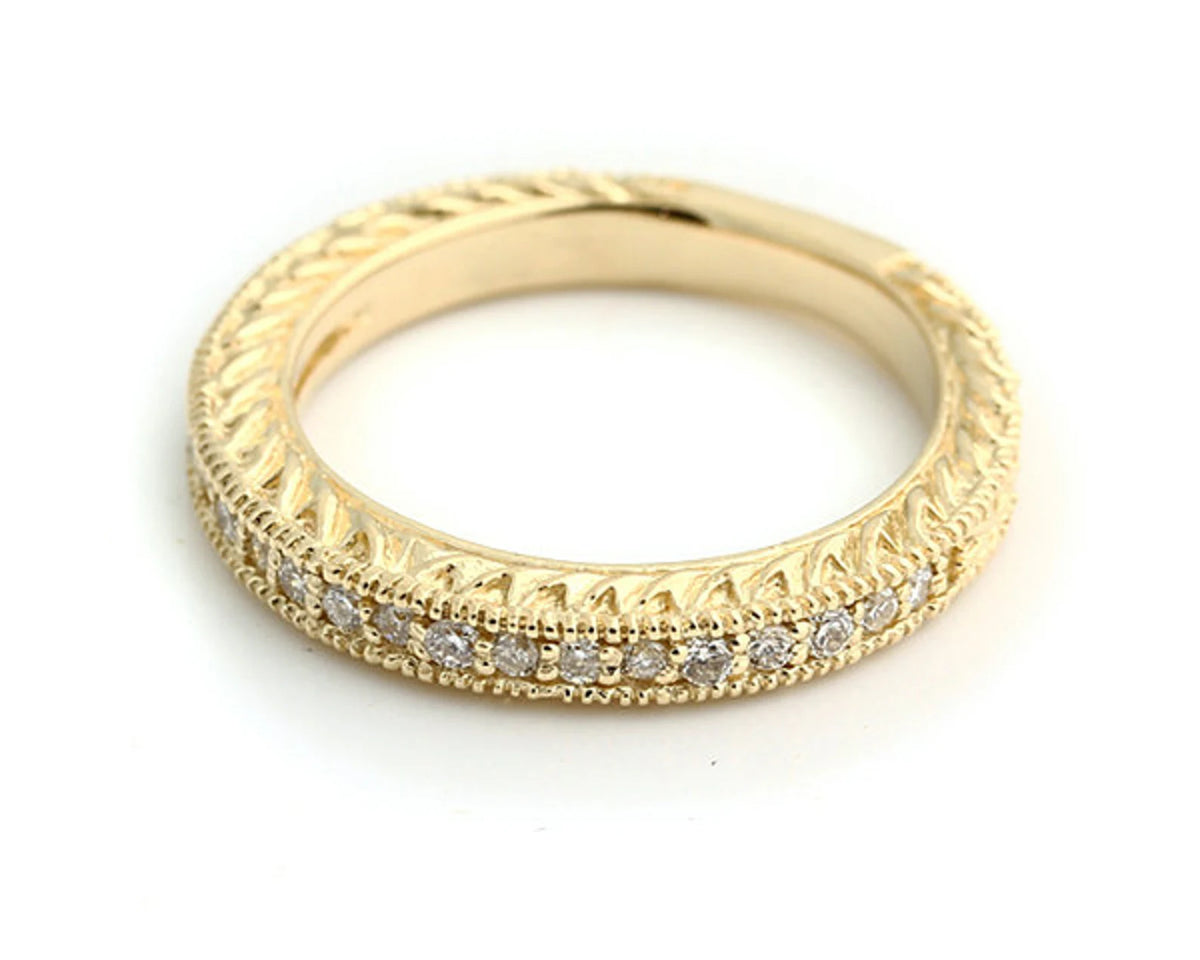 vintage-milgrain-lab-grown-diamond-band-angled-view-yellow-gold