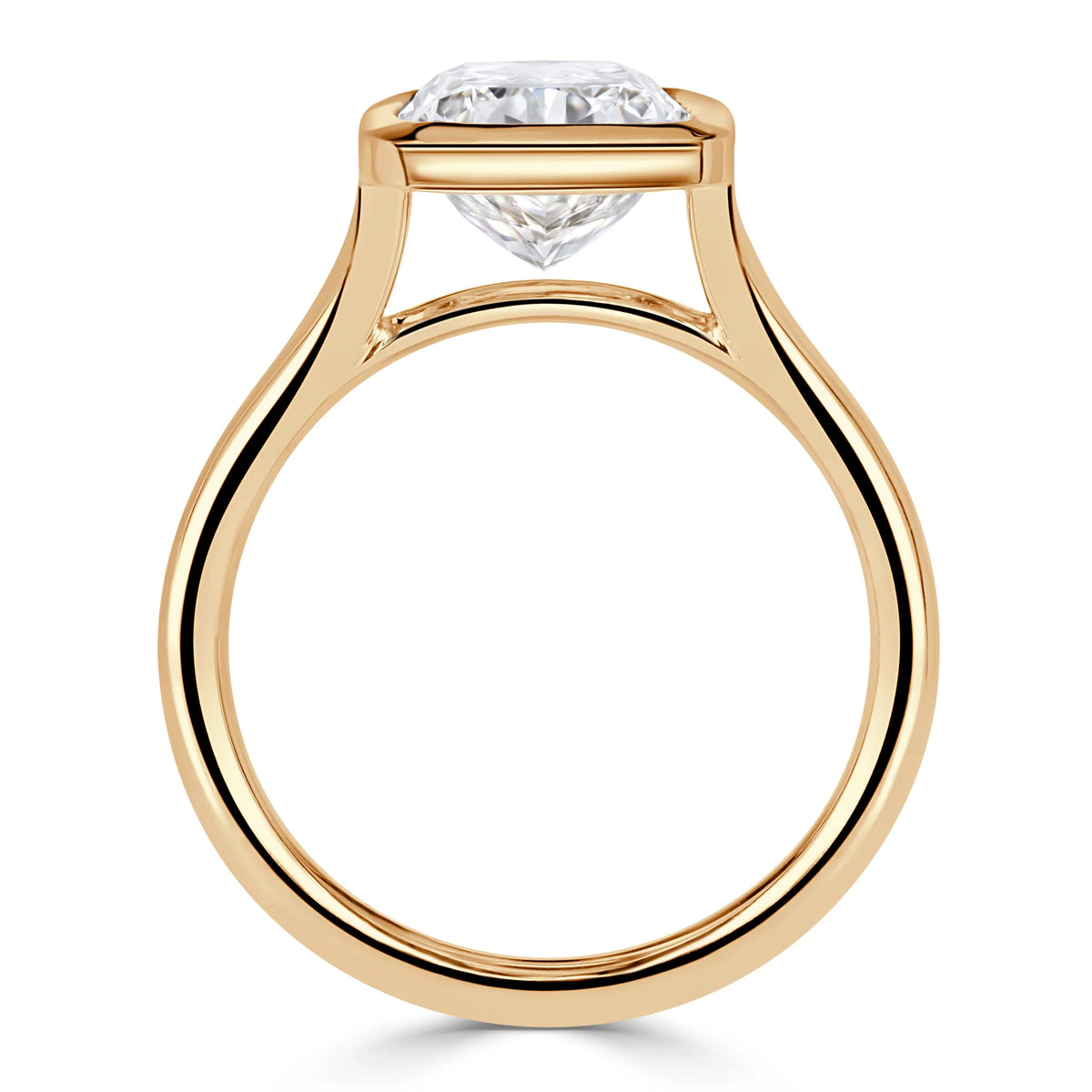 straight-profile-view-of-4ct-cushion-cut-lab-diamond-ring-showing-split-shank