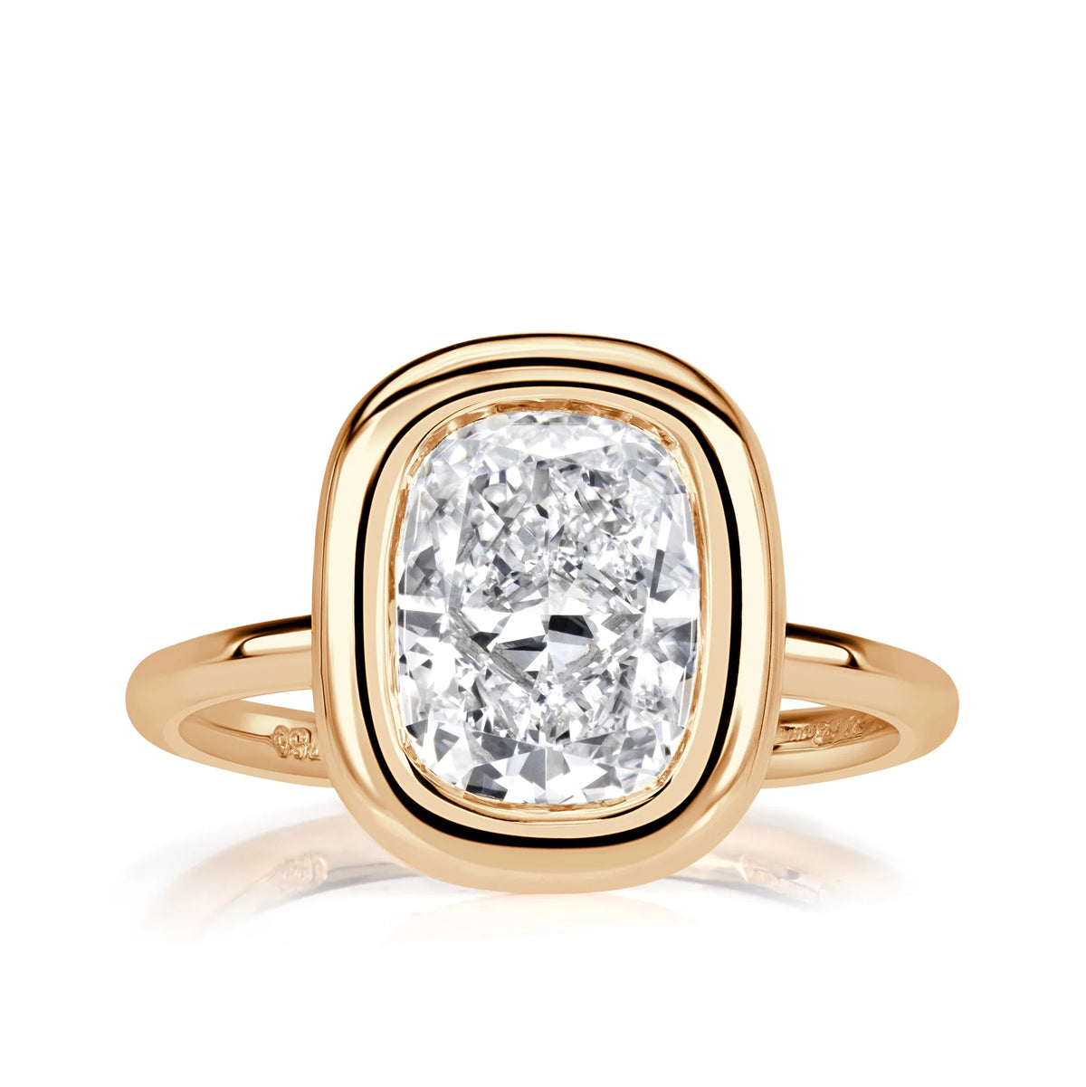 4-carat-cushion-cut-lab-grown-diamond-bezel-set-solitaire-ring-front-view