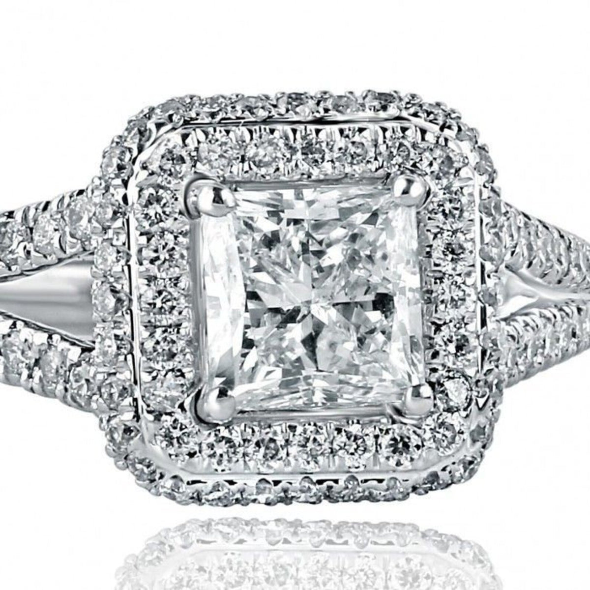 2-carat-princess-cut-lab-grown-diamond-halo-engagement-ring-front-view
