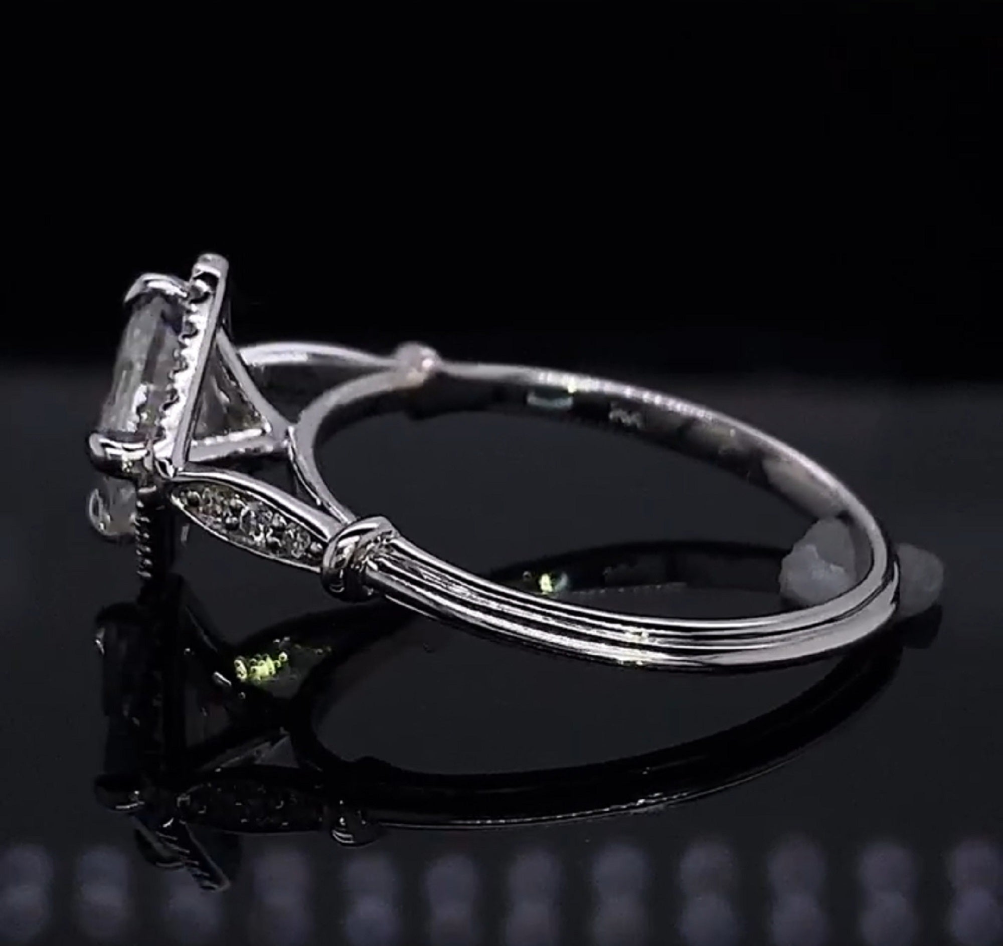 vintage-inspired shoulder collar Band White Gold Ring