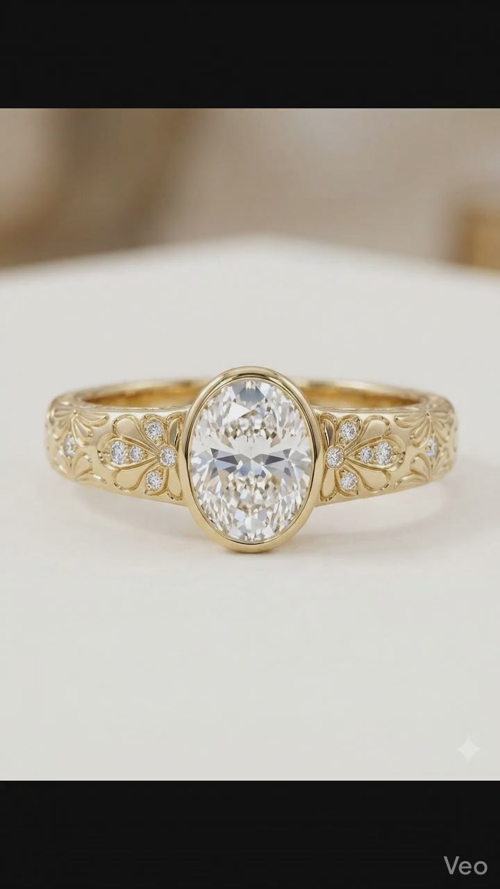 Vintage Oval Cut Engagement Ring in 14K Gold