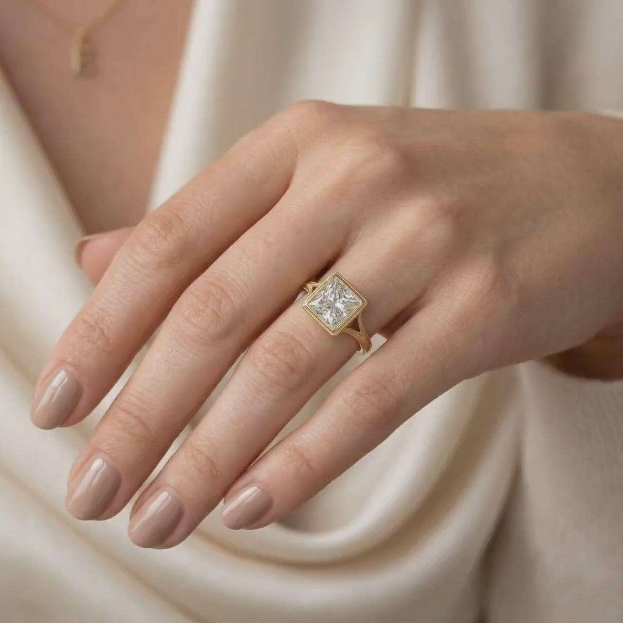 Vintage-Inspired Princess Cut Bezel Engagement Ring | Yellow Gold Split Shank Milgrain Ring wear in finger