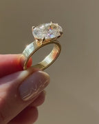 2 CT Oval Cut Lab-Grown Diamond Solitaire Ring in 18K Yellow Gold | East-West Setting